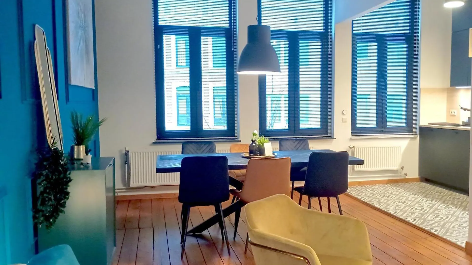 Royal South II - Stylish Apartment In Antwerp Zuid location